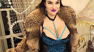 Goddess in Furs, Toilet Slavery