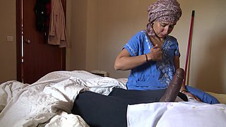 This Turkish Muslim Woman Is Shocked!!! I Take Out My Black Cock in My Hotel Room.