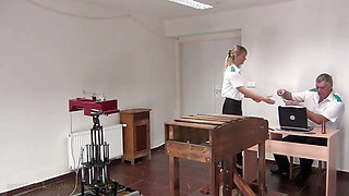 Larra Spanking Machine - Ass Whipping