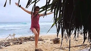 Public Beach Butt Plug Insertion by a Solo Female