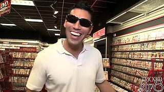 Handsome horny str8 visits gay gloryhole