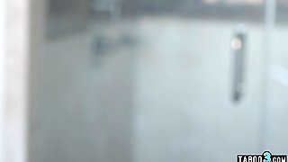 Steamy homeless thot has to screw a big knob