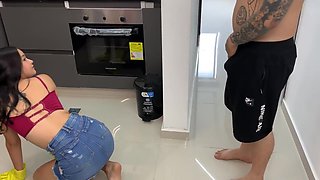Verified Amateurs - Se Me Antoja Follarme A Mi Hermanastra Y Ella Me Complace Con Su Rico Culo