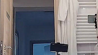 Sexy Wife Shaves Her Pussy Hair.