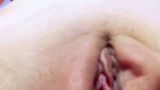 Masturbating solo babe loves her toys