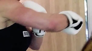 Boxing with Simone Steele and Ecko Belle