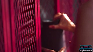 Desirable big juggs American cougar model solo