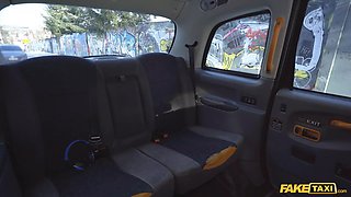 Fake cab wondrous film student makes her highly own fucktape with a taxi driver