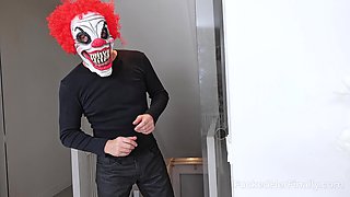 Daisy Lee and Luna Corason share a big peaches