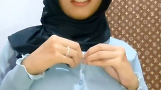 Horny Black Hijab Masturbates Until Her Pussy Is Wet