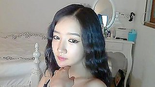 This Gorgeous Korean Babe Strips On Webcam Tease Pt1 - Full Clip on xBabeHu