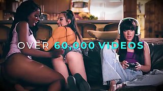 Mixedx - steamiest lesbian threesome with stunning cuties liv revamped, zazie skymm and barbie brill