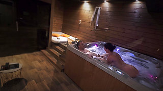 Hot Free Sex with Chubby MILF Dada Deville