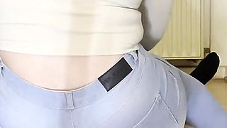 30 Minutes of Facesitting in Tight Bluejeans