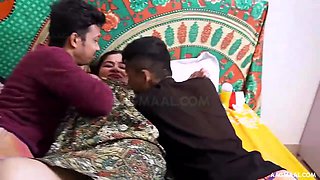 Indian chunky mom gangbang heart-stopping xxx video