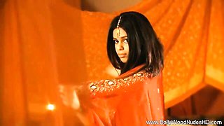 Beautiful slag - small tits xxx - Bollywood Nudes HD