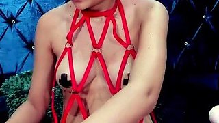 Beauty small tit amateur teen masturbating her shaved pussy