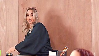 Gorgeous Mature Woman Sniffed With A Black Man In The Courtroom