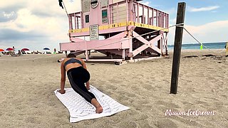 Brunette Amateur Nailed Outdoors In Public