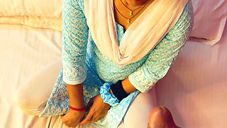 Mommy ko bete ne pela hardcore desi video