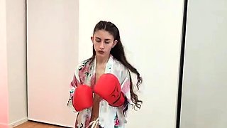 Shanaxnow FEMALE BOXING FIGHTER TILL KNOCKOUT OILED NAKED