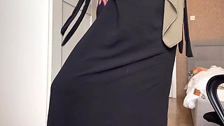 Syrian Slut in Hijab Without Panties Caresses Her Clitoris Close-up