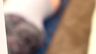 Yoga stepmom Selah Rain gives jerk off instructions to you