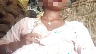 Village Desi Bhabhi Bhabhi Ki Chut Se Mal Nikal
