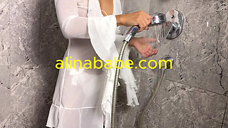 Hottie Asian Thai Can't Stop Taking A Shower - See What Happens