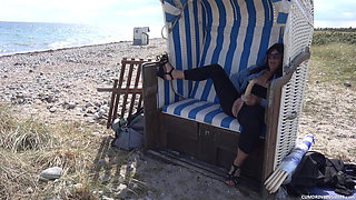 Who Wants to Fuck Me on the Beach