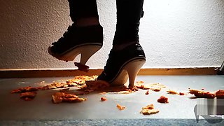 AdriCrush slippery pizza in emo converse high heels