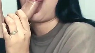 Older Stepsister Does the Debebes of the House and Her Stepbrother Wants to Fuck Her