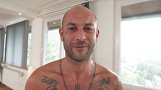 Florane Russell's Wild Fetish Play Ignites Intense Heat