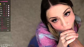 Amateur brunette ariana marie solo toying