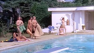 4 girls nude underwater in the pool scene