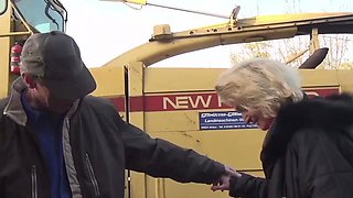 German mature wife gives workers a hand