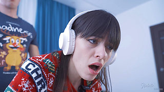 GAMER GIRL Gets ANAL FUCKED While She Plays