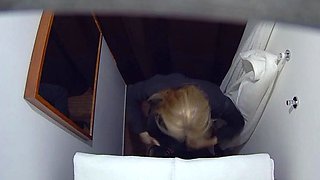 Amateur MILF Sara Bathroom Spy cam