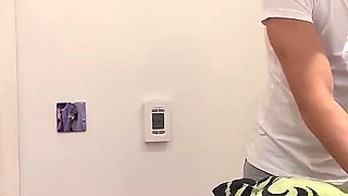 Perverted Masseuse Fucks His Client in the Consultation and Cums Inside - Yasmina Khan