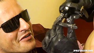 Silvia Lancome swallows tasty semen after getting fucked in the club