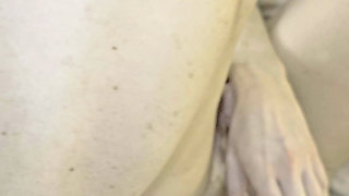 Real Utah Mormon Housewife Uses Dildo in Pussy on homevideo