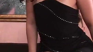 Big ass brunette gets a cumshot on her face