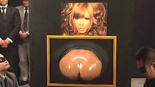 Oriental booty pageant