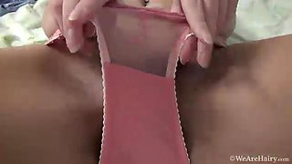Darina Nikitina masturbates in bed with vibrator - WeAreHairy