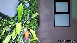 Mature Colombian Blonde with Big Ass Seduces You in the Pool - Povlatingirl