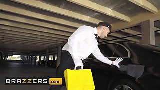 Brazzers - Rachel Starr wanks in the car in front of her chauffeur then leads him in the palace for a proper screw