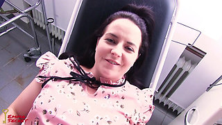 Brazen! Secretly Fucked on the Gynecological Chair!