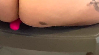 A Lot of Desire to Ride the Cock on the Chair and Fill It with Pussy Humors