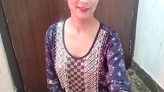 Stepsister Ne Muze Chuchi Dikhaya Aur Mai Chod Diya