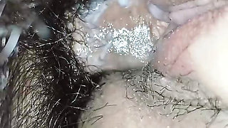 Close-up fuck creampie